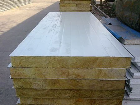 ألواح العزل